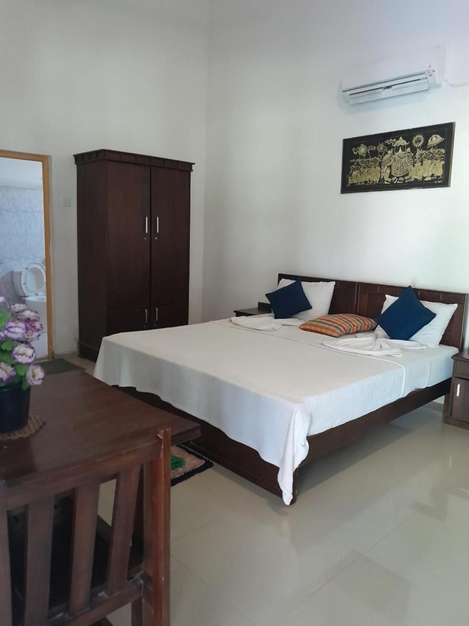 Serenity Lake Resort Yala Тиссамахарама Экстерьер фото